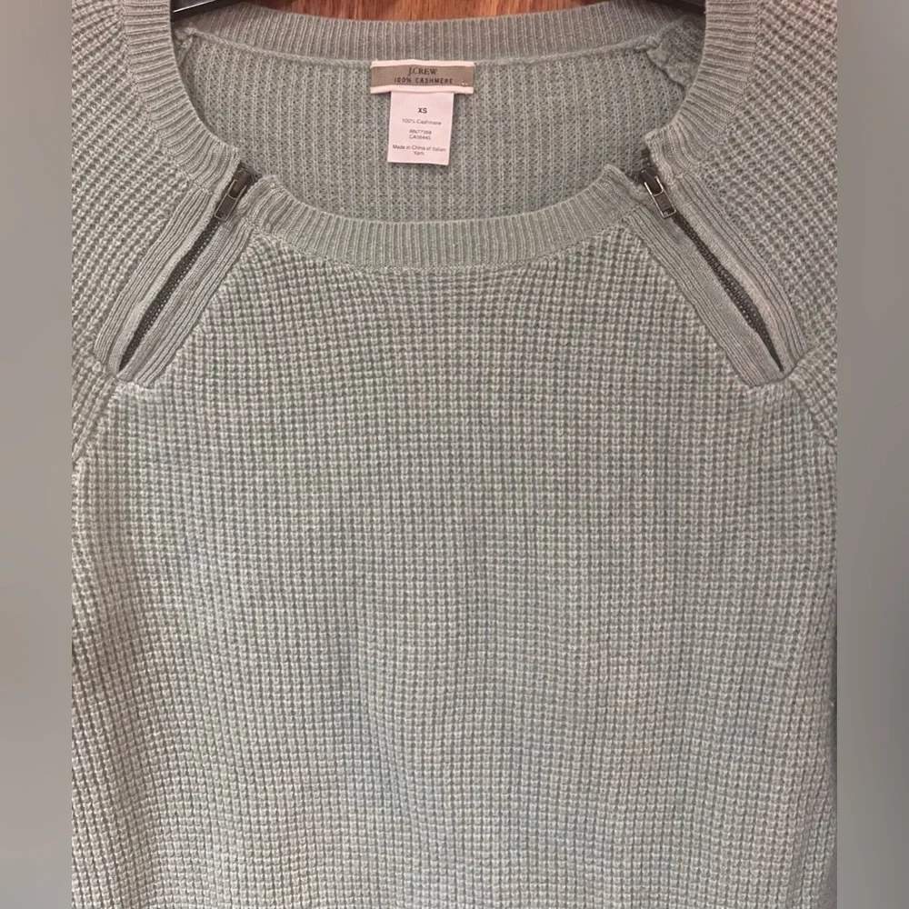 J. Crew Cashmere Crewneck Pullover Zipper Details Fitted Green Sweater Size XS‎